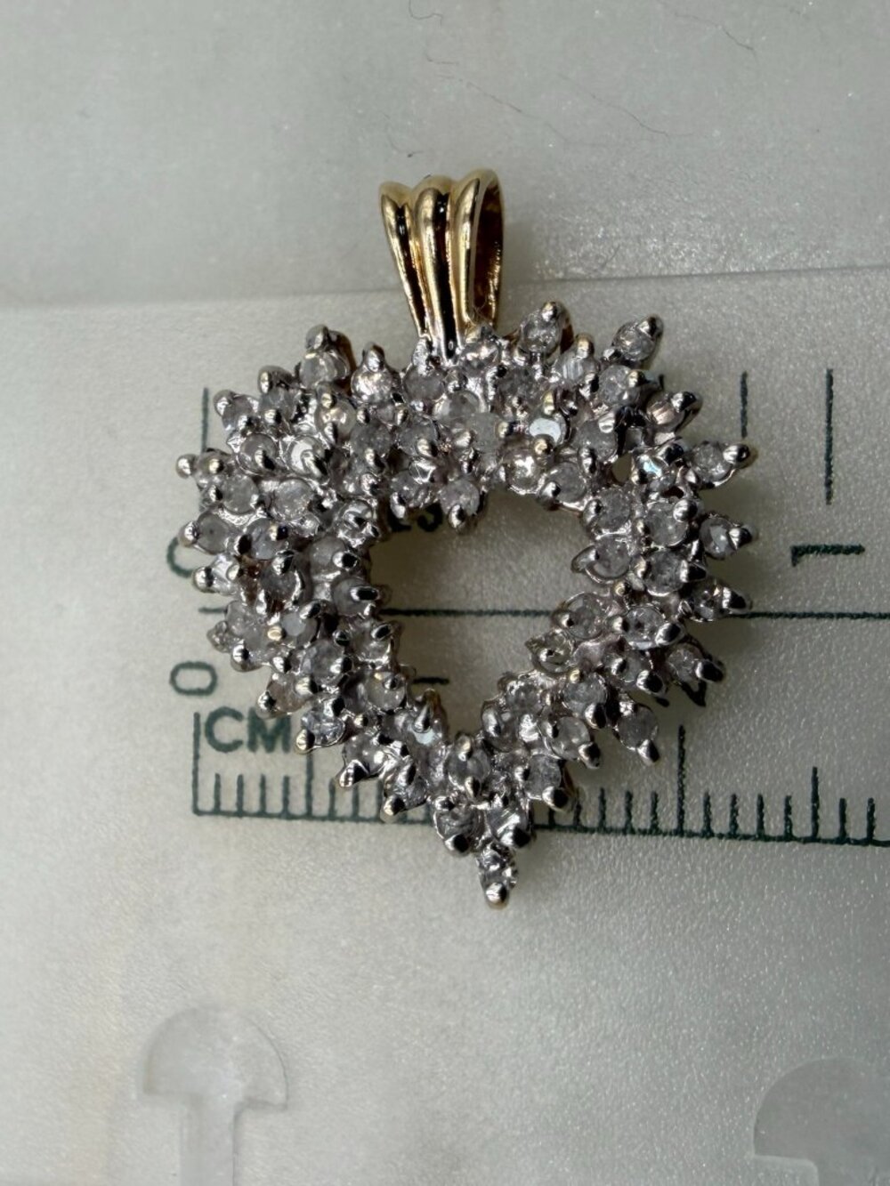 Stunning 10K Yellow Gold Diamond Heart Pendant 3.9g - Pavé Real Diamonds - Picture 6 of 8